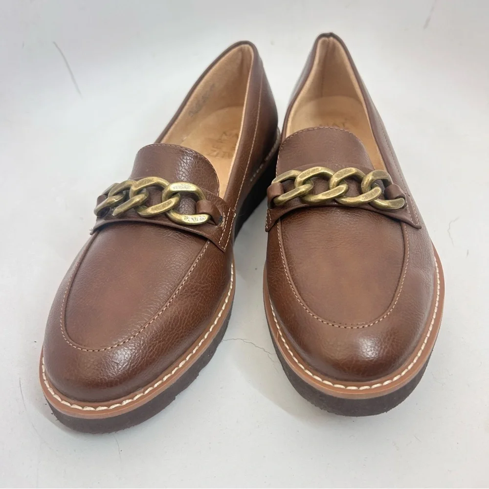 Naturalizer Women's Emmal Loafer Size 9 Chain Accent Vegan Leather Chestnut NWOB